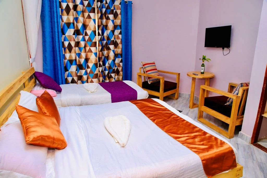 Double executive room with king bed